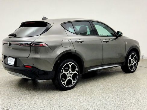 Used 2024 Alfa Romeo Tonale Ti w/ Active Assist Package AWD/4WD image 5