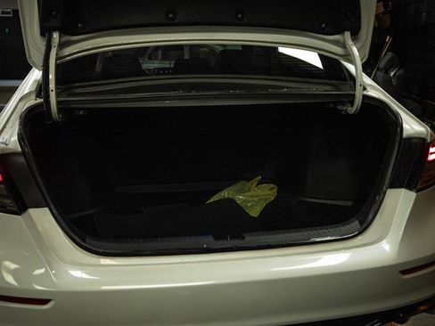 Used 2024 Honda Accord Sport image 7