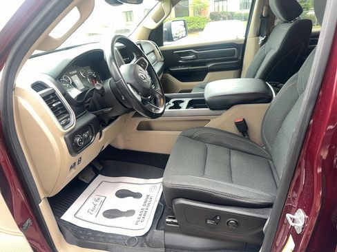 Used 2019 RAM 1500 Big Horn AWD/4WD image 14