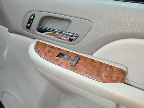 Used 2008 Chevrolet Avalanche LTZ w/ LTZ Preferred Equipment Group image 84