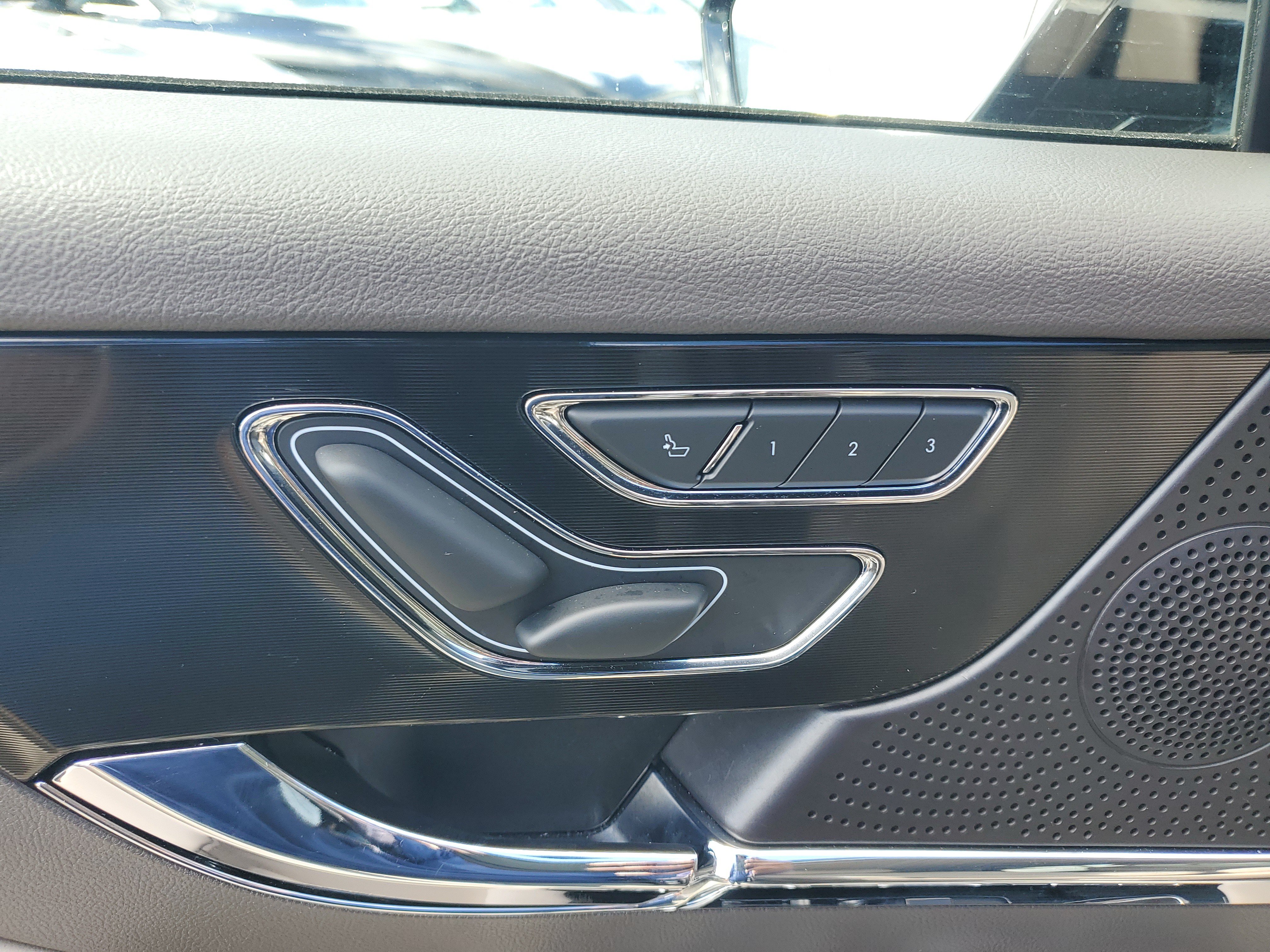 Used 2024 Lincoln Corsair FWD image 17