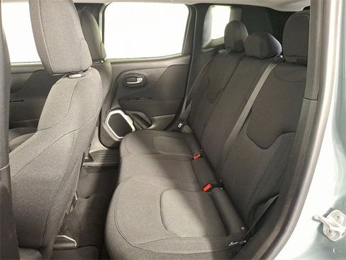 Used 2018 Jeep Renegade Sport w/ Power & Air Group image 14