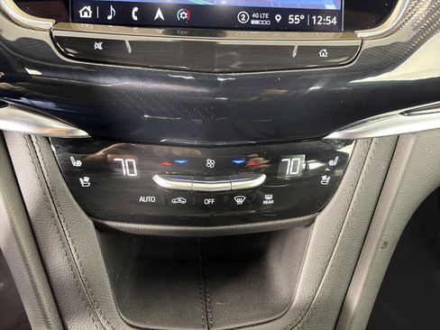 Certified 2024 Cadillac XT6 Sport w/ Technology Package AWD/4WD image 30