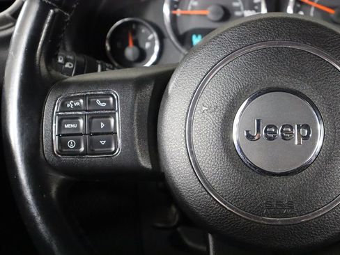 Used 2014 Jeep Wrangler Unlimited Sport w/ Connectivity Group AWD/4WD image 8