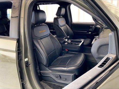 Used 2025 Ford Expedition Tremor AWD/4WD image 16