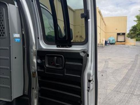 Used 2024 Chevrolet Express 2500 w/ Driver Convenience Package image 15
