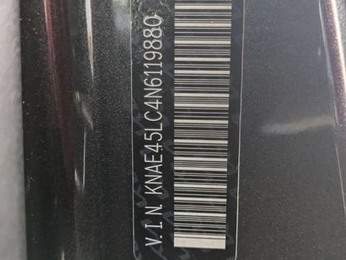 Used 2022 Kia Stinger GT1 AWD/4WD image 36