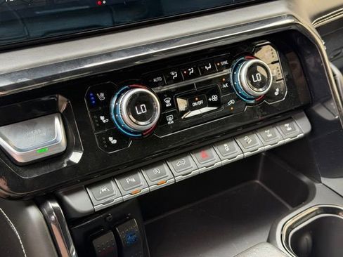 Used 2022 GMC Sierra 1500 AT4X AWD/4WD image 25