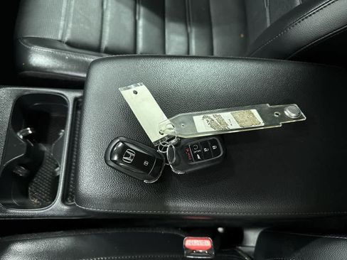 Used 2023 Honda CR-V EX-L image 32