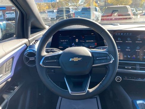 New 2026 Chevrolet Equinox EV LT w/ Convenience Package II AWD/4WD image 6