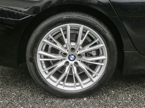 Certified 2023 BMW 330i Sedan w/ Driving Assistance Package image 10