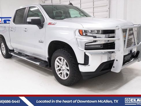 Used 2021 Chevrolet Silverado 1500 LT w/ Diesel Off-Road Package AWD/4WD image 3