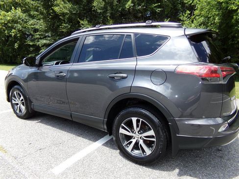 Used 2016 Toyota RAV4 XLE FWD image 9