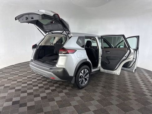 Certified 2021 Nissan Rogue SV image 14