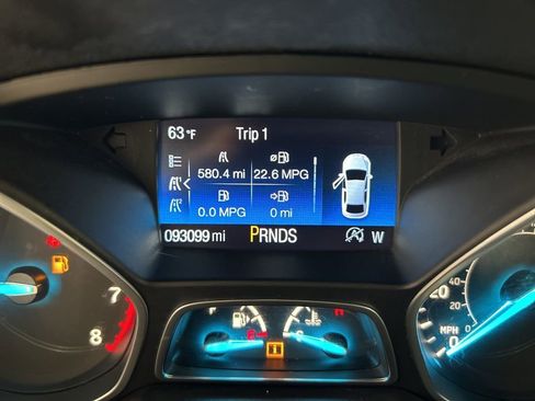 Used 2017 Ford Escape SE w/ Equipment Group 201A image 15