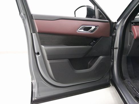 Used 2024 Land Rover Range Rover Velar Dynamic HSE image 18