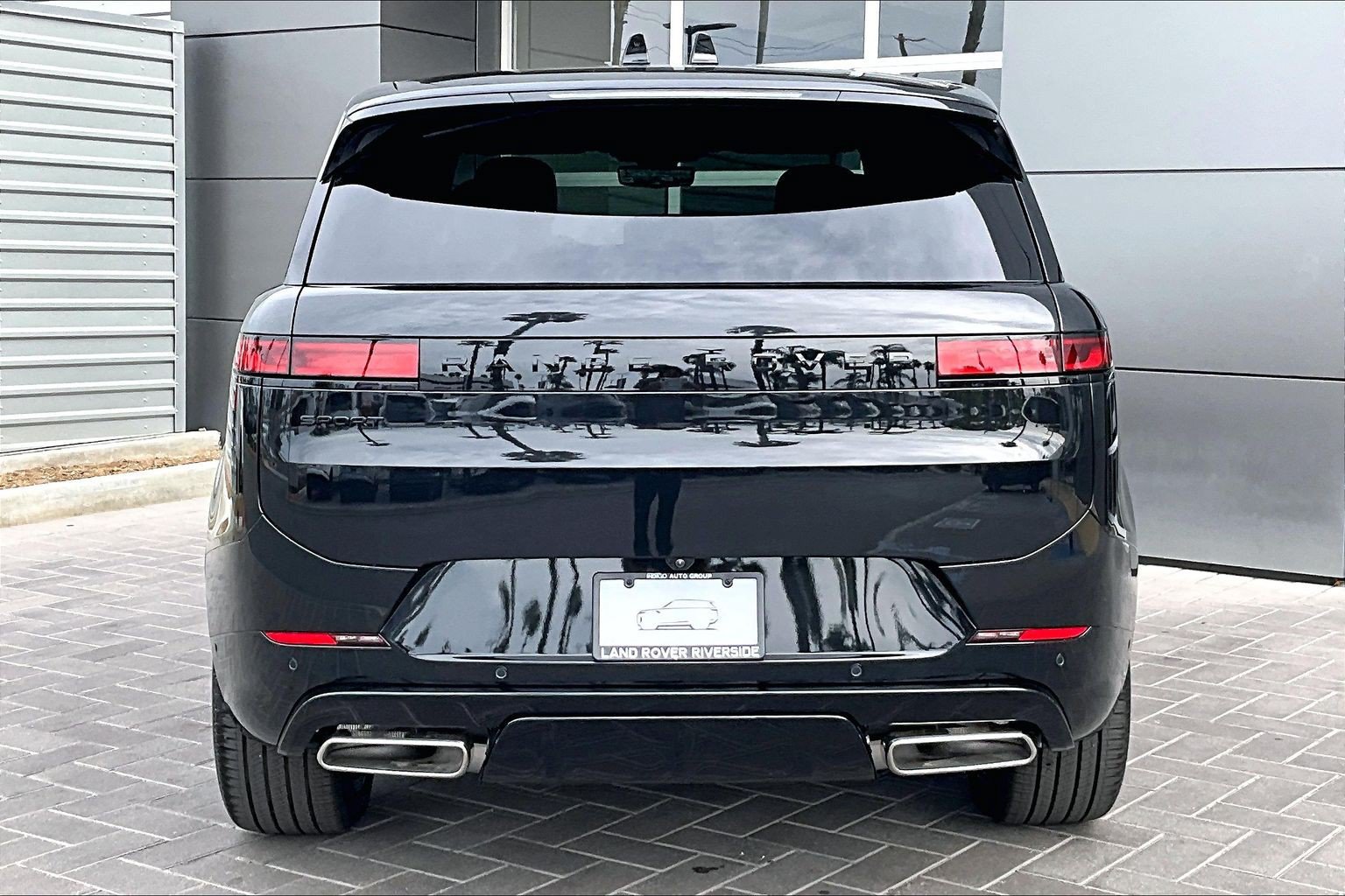 New 2027 Land Rover Range Rover Sport Dynamic SE AWD/4WD image 4
