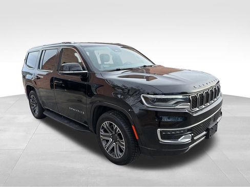 Used 2024 Jeep Wagoneer Series II w/ Flexible Seating Group image 8