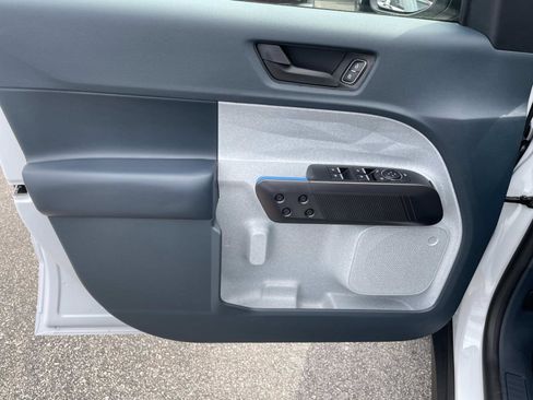 New 2025 Ford Maverick XLT w/ XLT Luxury Package image 11