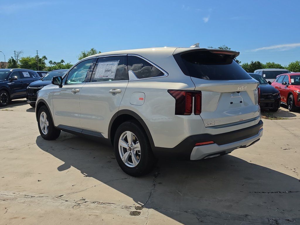 New 2026 Kia Sorento LX FWD image 6