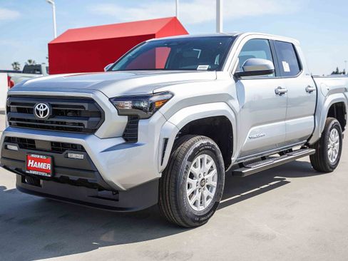 New 2026 Toyota Tacoma SR5 image 3