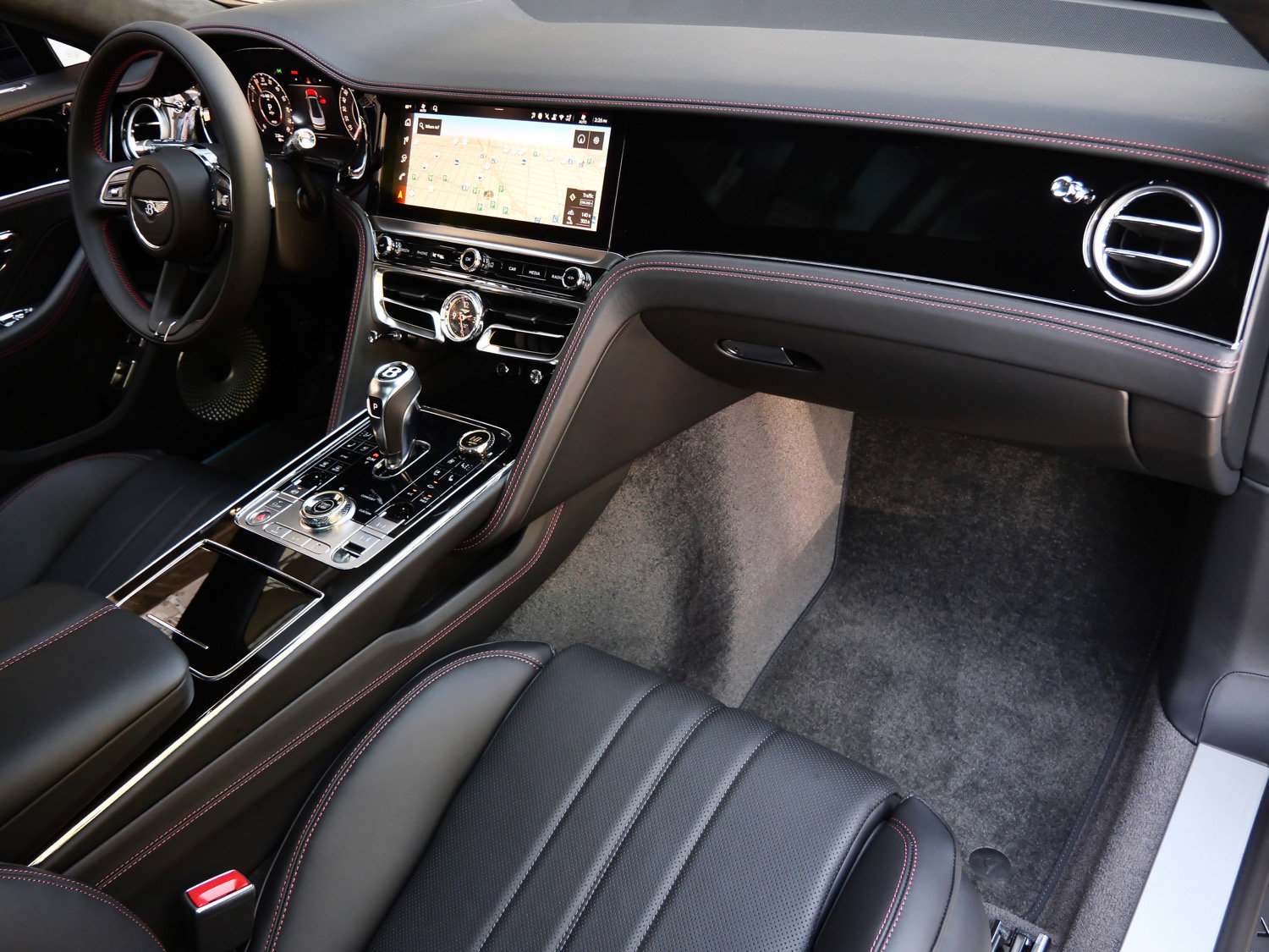 New 2026 Bentley Flying Spur V8 AWD/4WD image 2