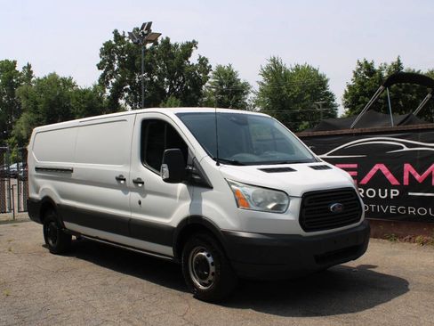 Used 2018 Ford Transit 150 148 Low Roof RWD image 4