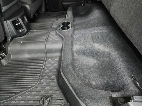 Used 2022 RAM 2500 Big Horn w/ Cold Weather Group image 38