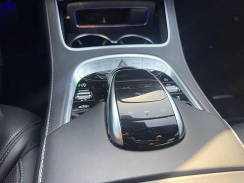 Used 2019 Mercedes-Benz S 560 4MATIC Sedan image 21