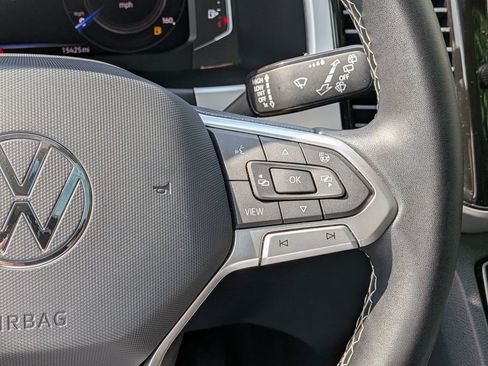 Used 2022 Volkswagen Atlas SEL AWD/4WD image 17