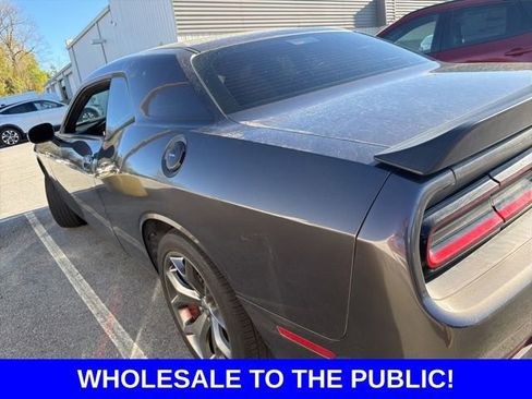 Used 2017 Dodge Challenger SXT image 14