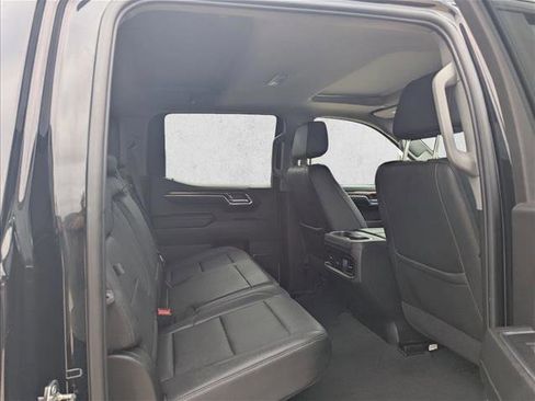 Used 2024 Chevrolet Silverado 1500 LT Trail Boss w/ LT Trail Boss Premium Package AWD/4WD image 18