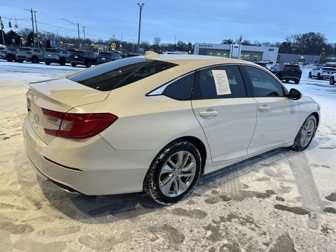 Used 2018 Honda Accord LX image 5
