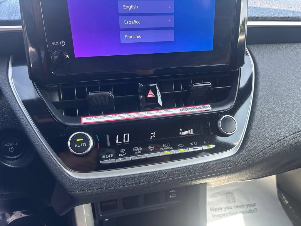Used 2024 Toyota Corolla Cross AWD Hybrid w/ Moonroof Package image 22