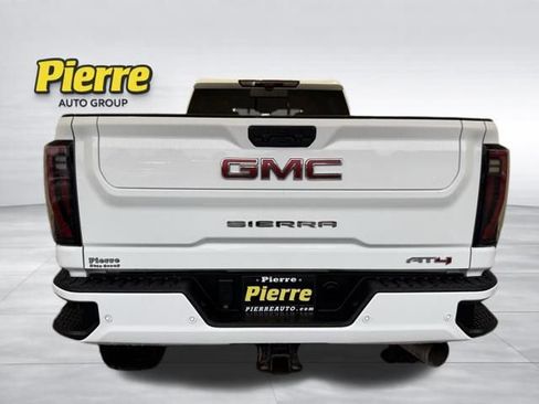 Used 2024 GMC Sierra 3500 AT4 w/ Technology Package AWD/4WD image 3