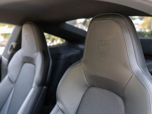 Used 2022 Porsche 911 GT3 image 22