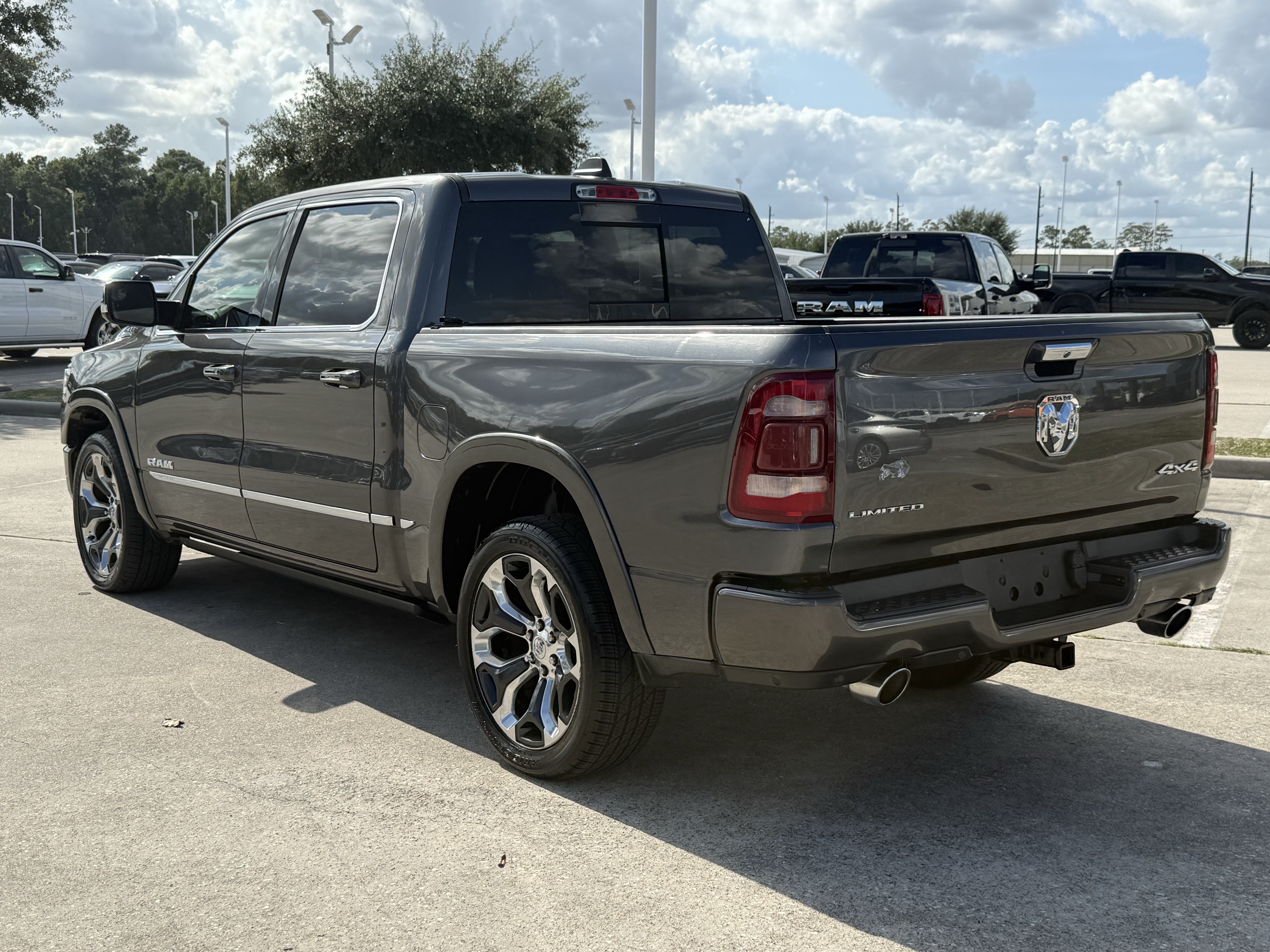 Used 2019 RAM 1500 Limited w/ Advanced Safety Group AWD/4WD image 7