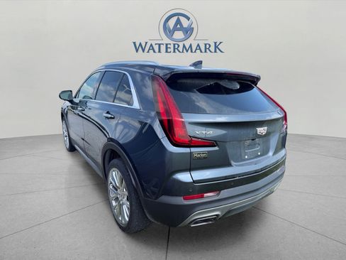 Used 2019 Cadillac XT4 Premium Luxury w/ Cold Weather Package FWD image 5