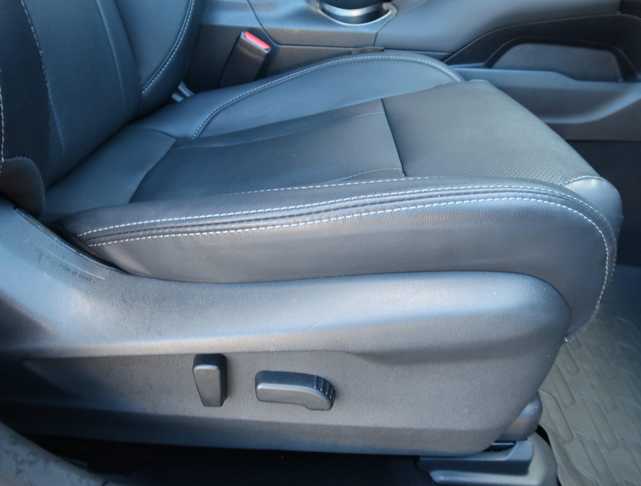 Certified 2024 Subaru Outback Touring XT AWD/4WD image 40