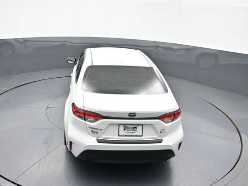 Certified 2025 Toyota Corolla LE image 37