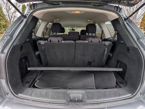 Used 2019 Nissan Pathfinder SV image 28