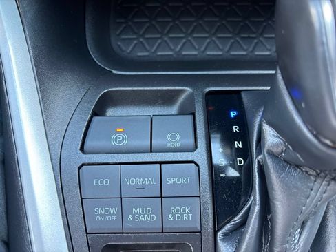 Used 2023 Toyota RAV4 XLE Premium AWD/4WD image 41