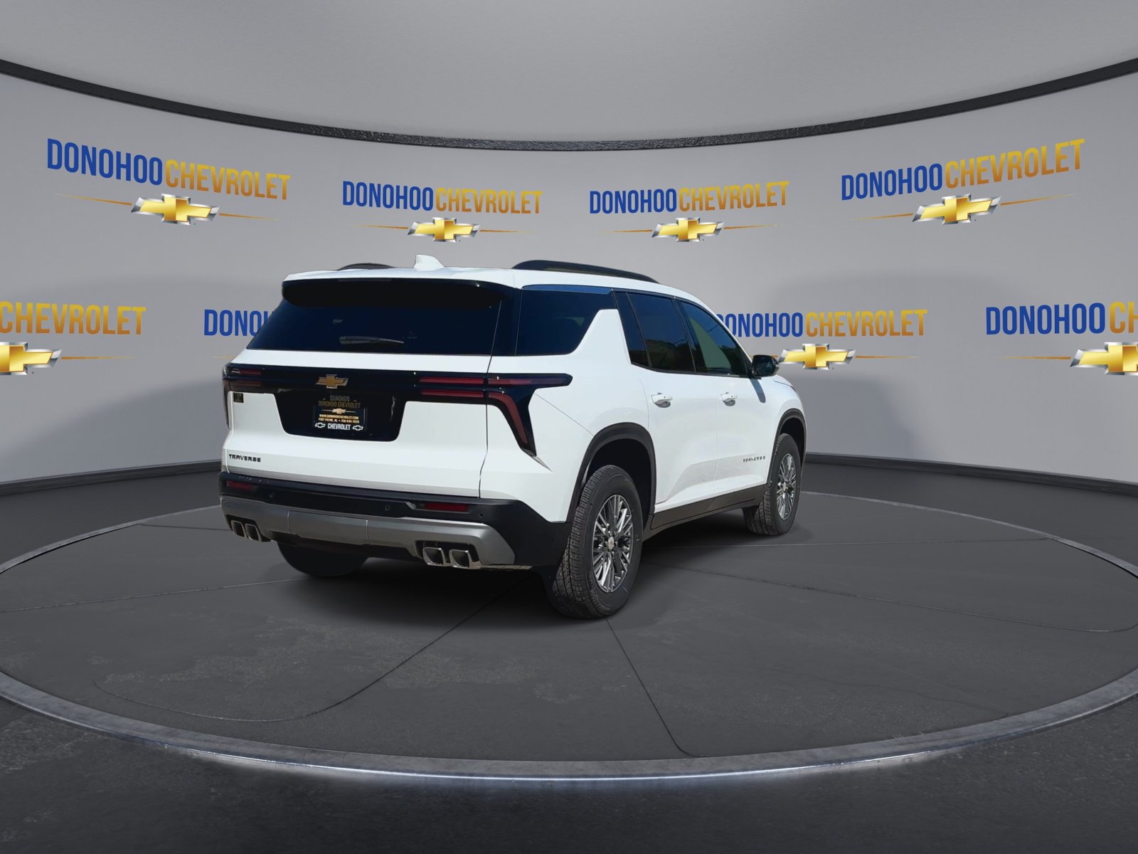 New 2027 Chevrolet Traverse LT FWD image 11