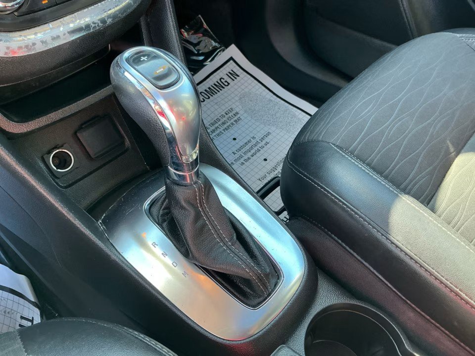 Used 2016 Buick Encore Convenience FWD image 17