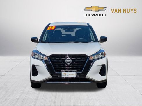 Used 2024 Nissan Kicks S FWD image 2