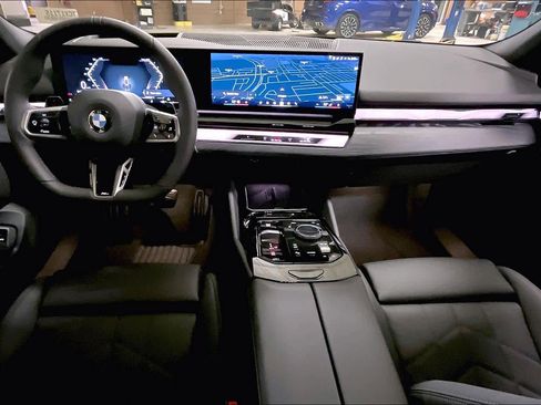New 2026 BMW 540i xDrive w/ M Sport Package image 5