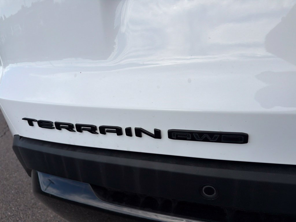 Used 2026 GMC Terrain Elevation w/ Elevation Premium Package AWD/4WD image 11