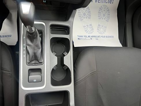 Used 2017 Ford Escape SE AWD/4WD image 24