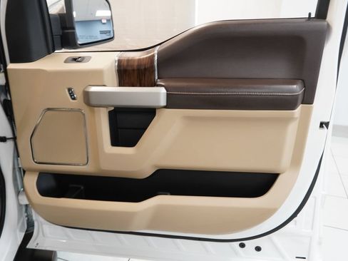 Used 2019 Ford F150 Lariat AWD/4WD image 33