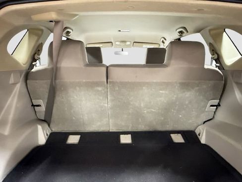 Used 2011 Nissan Rogue SV image 22